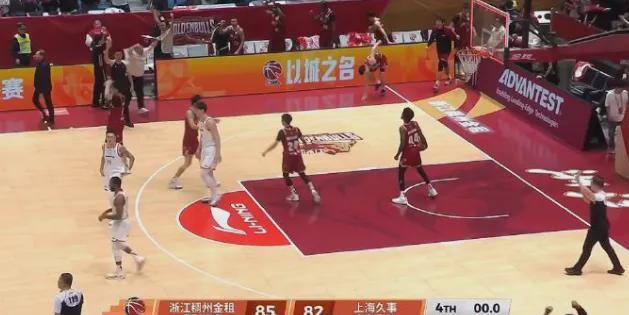 腾讯体育直播免费观看-9+3！首秀干翻上海队！中国男篮第一大心脏后卫