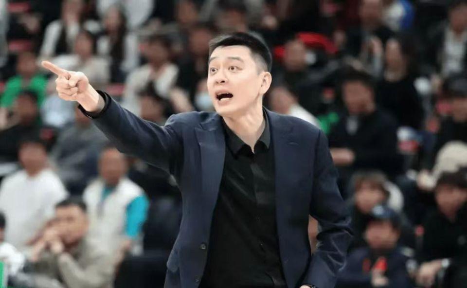 腾讯体育app-杨鸣下课，辽宁队加速重建，还有这三个问题需要解决